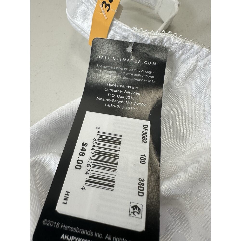 NWT Bali Minimizer Bra 38DD White Breathable Adjustable Support - Picture 2 of 15